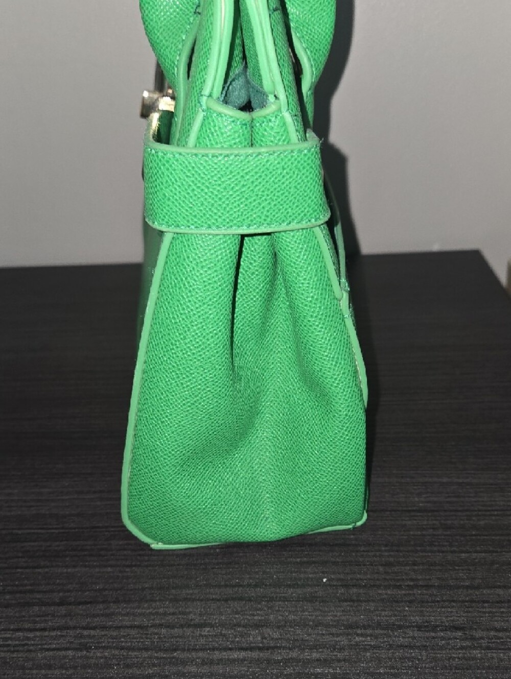 bebe Vibrant Green Top-Handle Satchel NEW - Picture 7 of 8